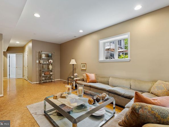 1015 Riverview Lane, Conshohocken PA 19428