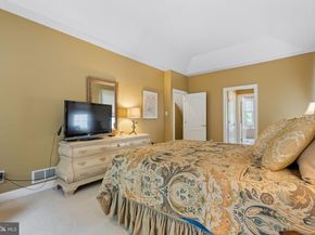 1015 Riverview Lane, Conshohocken PA 19428