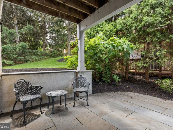 1015 Riverview Lane, Conshohocken PA 19428