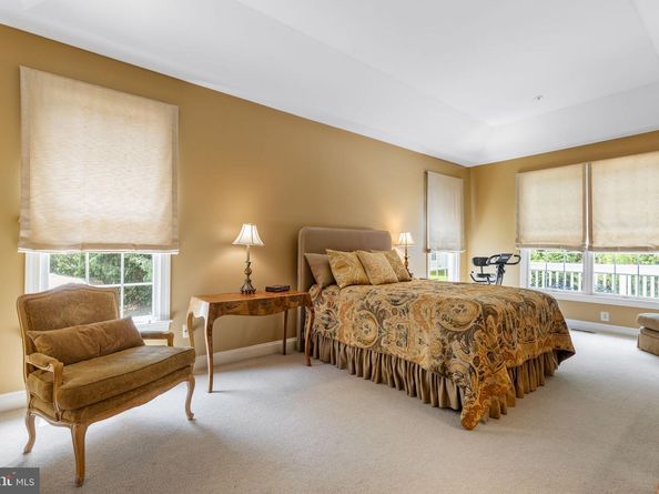 1015 Riverview Lane, Conshohocken PA 19428
