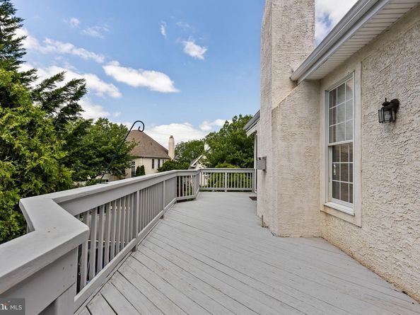 1015 Riverview Lane, Conshohocken PA 19428