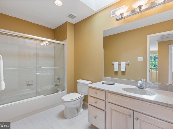 1015 Riverview Lane, Conshohocken PA 19428