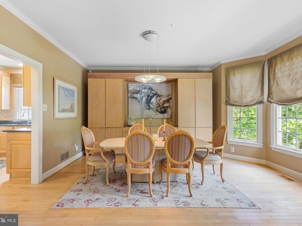 1015 Riverview Lane, Conshohocken PA 19428