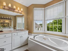 1015 Riverview Lane, Conshohocken PA 19428
