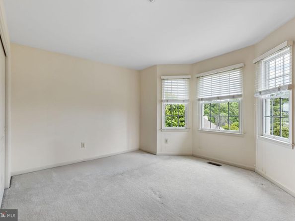 1015 Riverview Lane, Conshohocken PA 19428