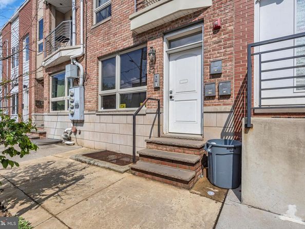 821 N 15TH Street 2, Philadelphia PA 19130