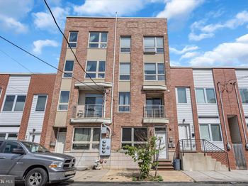 821 N 15TH Street