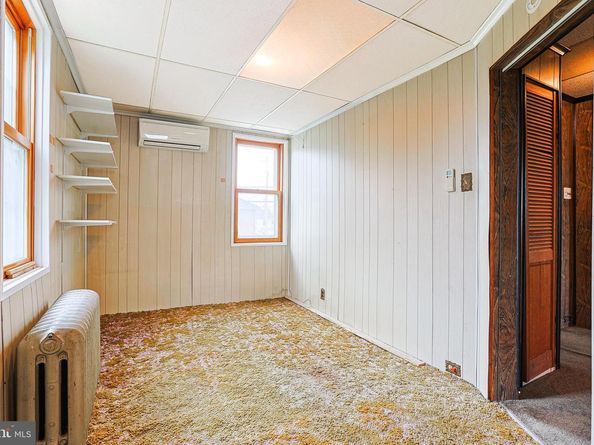 1200 4TH Avenue, Essington PA 19029