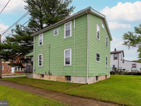 1200 4TH Avenue, Essington PA 19029