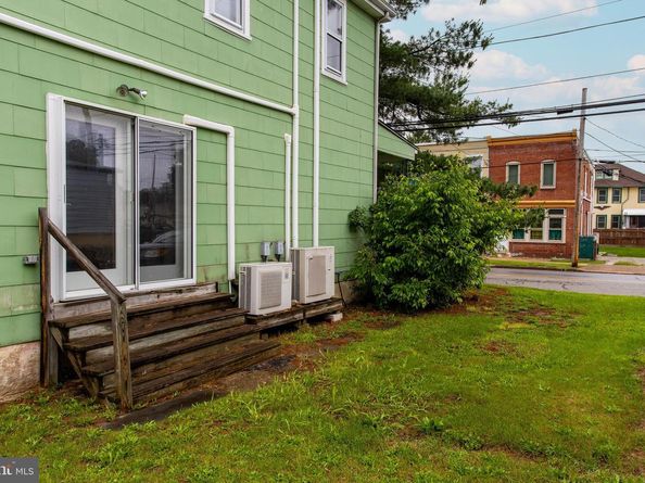 1200 4TH Avenue, Essington PA 19029