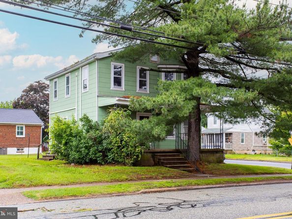 1200 4TH Avenue, Essington PA 19029