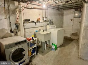 1209 E Sanger Street, Philadelphia PA 19124