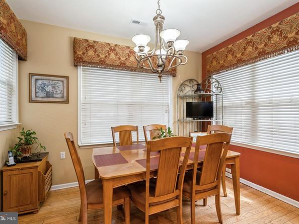 15 Lady Slipper Lane, Langhorne PA 19047