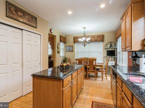 15 Lady Slipper Lane, Langhorne PA 19047