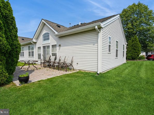 15 Lady Slipper Lane, Langhorne PA 19047
