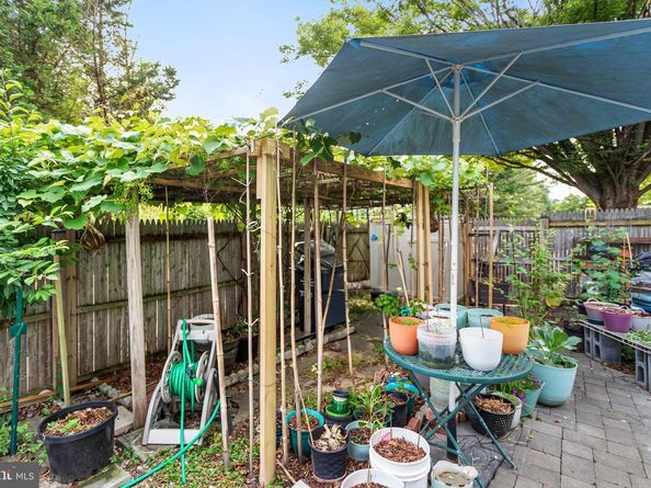7566 Wood Mist Lane, Falls Church VA 22043
