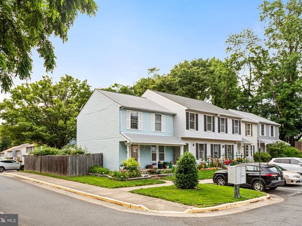 7566 Wood Mist Lane, Falls Church VA 22043