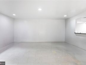 7566 Wood Mist Lane, Falls Church VA 22043