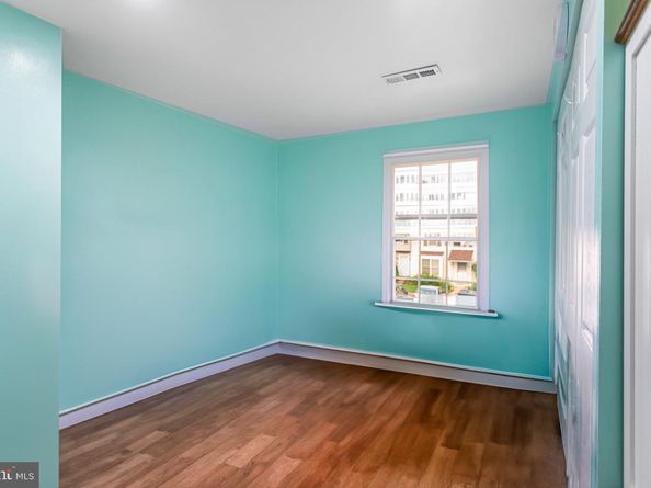 7566 Wood Mist Lane, Falls Church VA 22043
