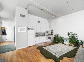 314 N 12TH Street 301, Philadelphia PA 19107