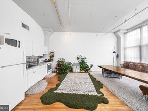 314 N 12TH Street 301, Philadelphia PA 19107