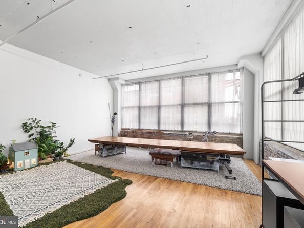 314 N 12TH Street 301, Philadelphia PA 19107