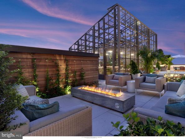 301 S Broad 2302, Philadelphia PA 19107