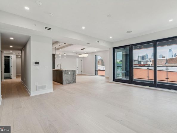 160 N 2nd Street 501, Philadelphia PA 19106