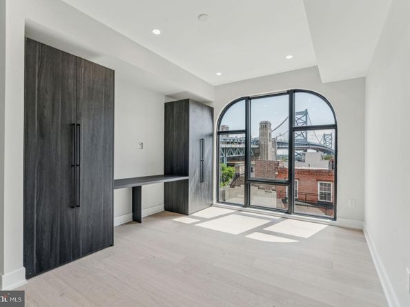 160 N 2nd Street 501, Philadelphia PA 19106