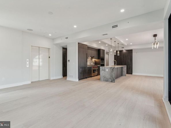 160 N 2nd Street 501, Philadelphia PA 19106