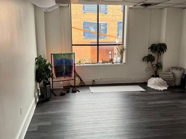 2700 W Girard Avenue, Philadelphia PA 19130