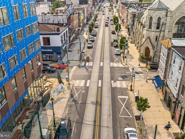 2700 W Girard Avenue, Philadelphia PA 19130