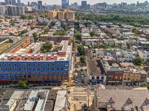 2700 W Girard Avenue, Philadelphia PA 19130