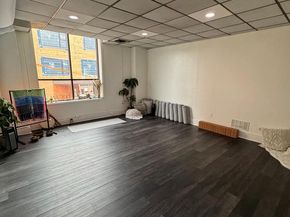 2700 W Girard Avenue, Philadelphia PA 19130
