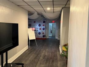 2700 W Girard Avenue, Philadelphia PA 19130