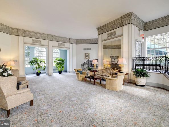 4000 Cathedral Avenue NW 105B, Washington DC 20016