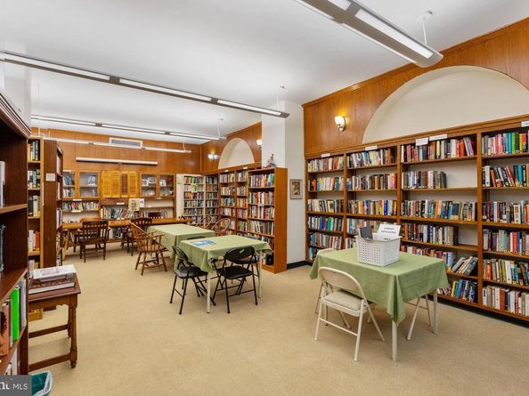 4000 Cathedral Avenue NW 105B, Washington DC 20016