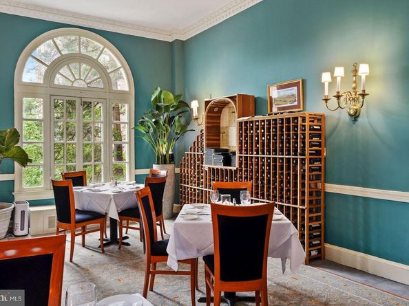 4000 Cathedral Avenue NW 105B, Washington DC 20016