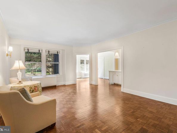 4000 Cathedral Avenue NW 105B, Washington DC 20016