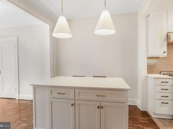 4000 Cathedral Avenue NW 105B, Washington DC 20016