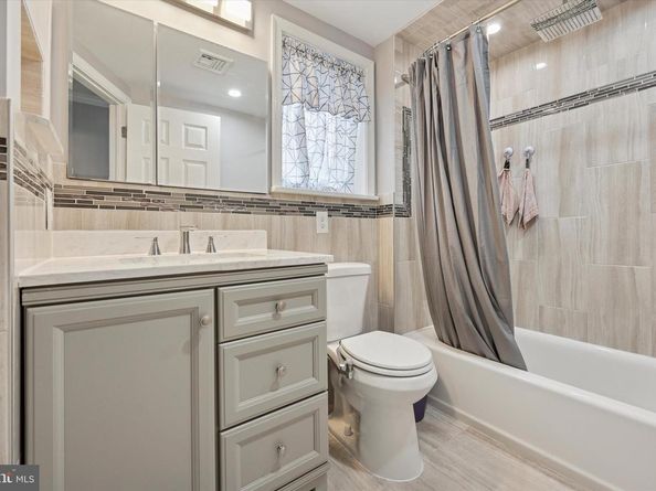 246-248 Krams Avenue, Philadelphia PA 19128