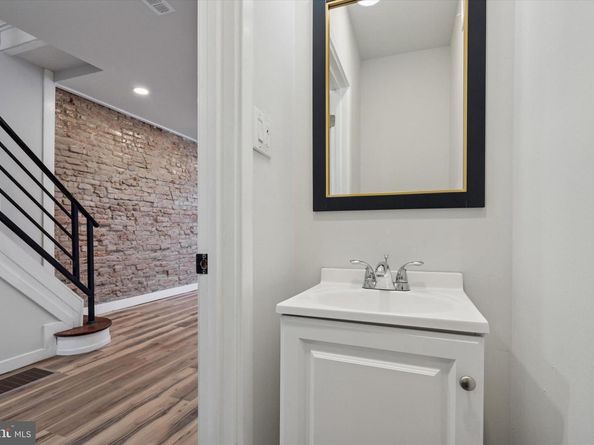 441 Winton Street, Philadelphia PA 19148