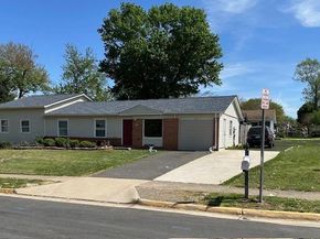 100 W Poplar Road, Sterling VA 20164