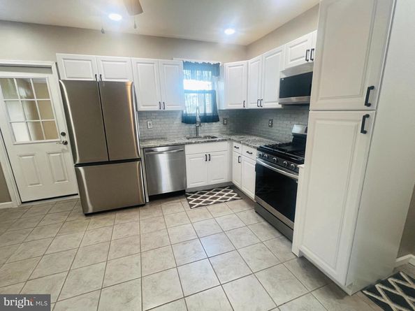 609 Maddock Street, Crum Lynne PA 19022