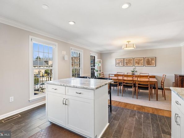 2729 Unicorn Lane NW, Washington DC 20015