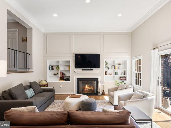 2729 Unicorn Lane NW, Washington DC 20015