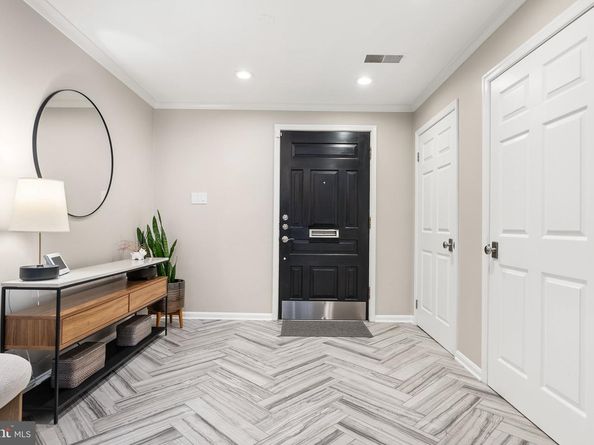 2729 Unicorn Lane NW, Washington DC 20015