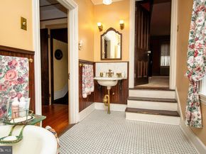 710 Rowland Avenue, Cheltenham PA 19012