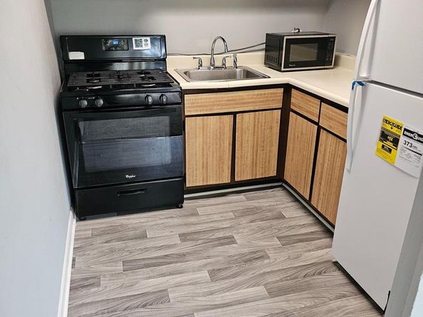 100 E Glenolden Avenue O15, Glenolden PA 19036