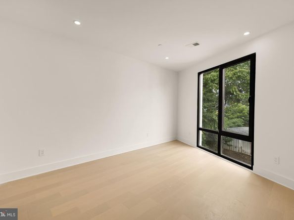 1850 Capitol Avenue NE 2, Washington DC 20002